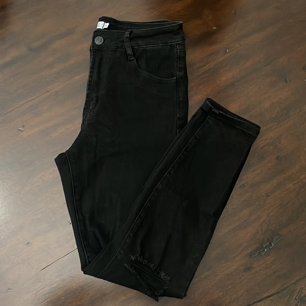 Black Rue21 Ripped Jeans